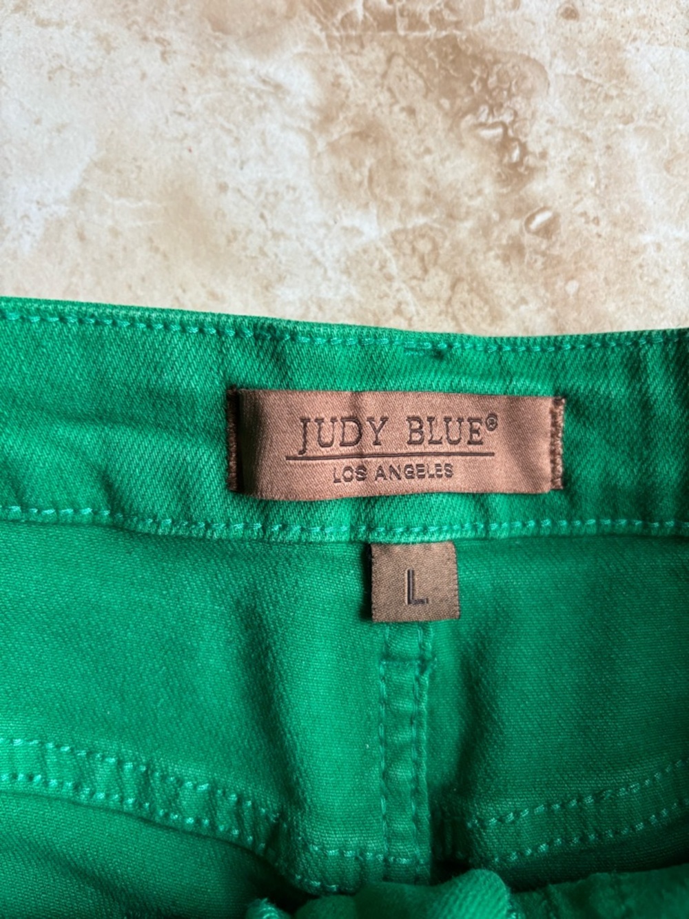 Judy Blue garment dyed Kelly green Jean shorts large new NWT - Picture 6 of 6